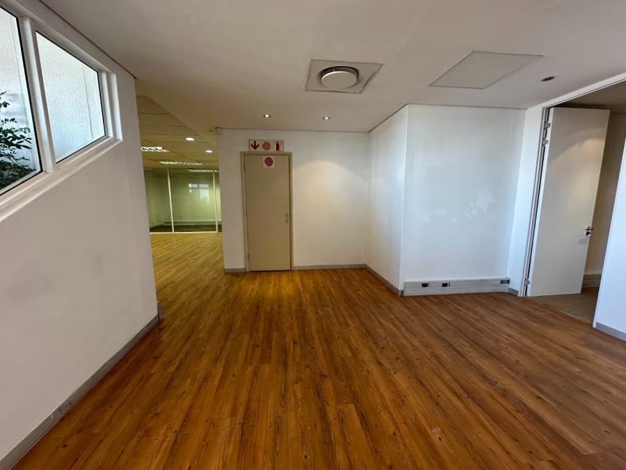 To Let commercial Property for Rent in Mouille Point Western Cape